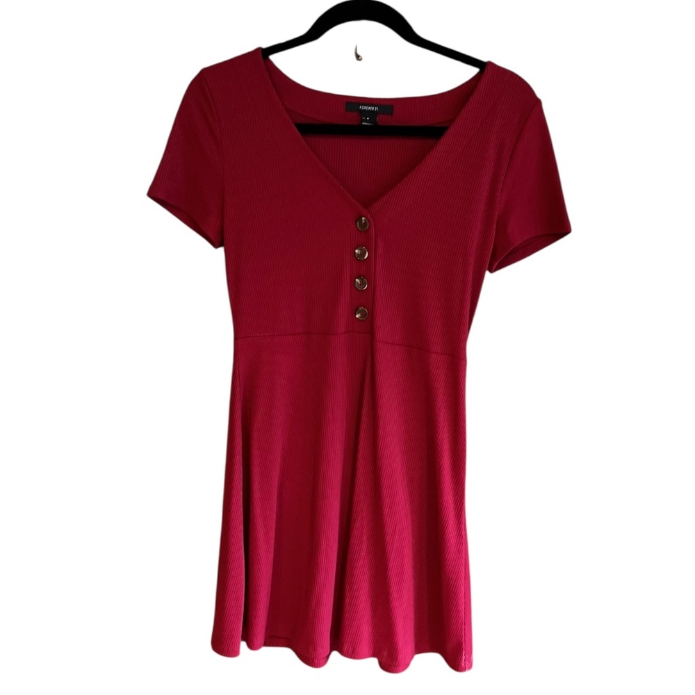 Forever 21 Little Red Dress Mini Ribbed 4 working Buttons at Bodice Short Sleeve